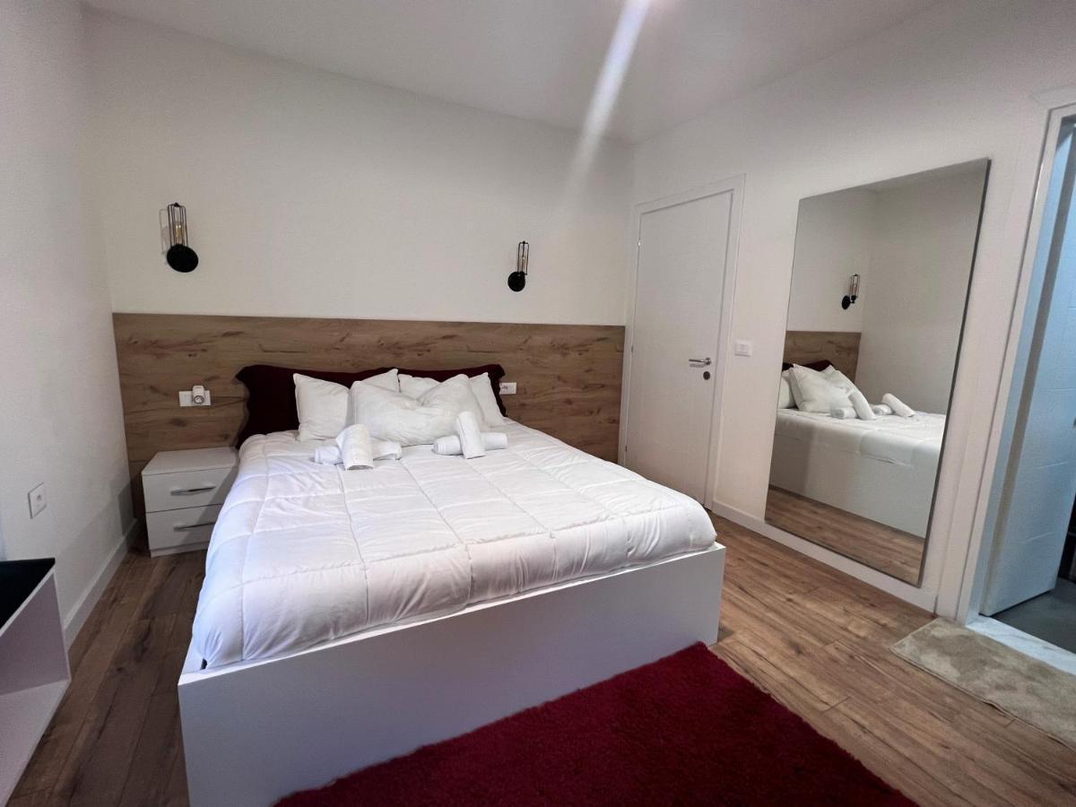 Grand Park & Bllok Area Rooms Tiranë Ngoại thất bức ảnh